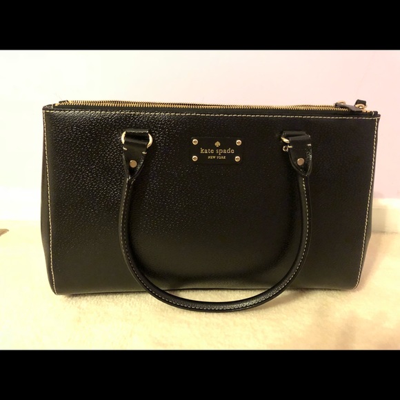 kate spade Handbags - Kate Spade Tote